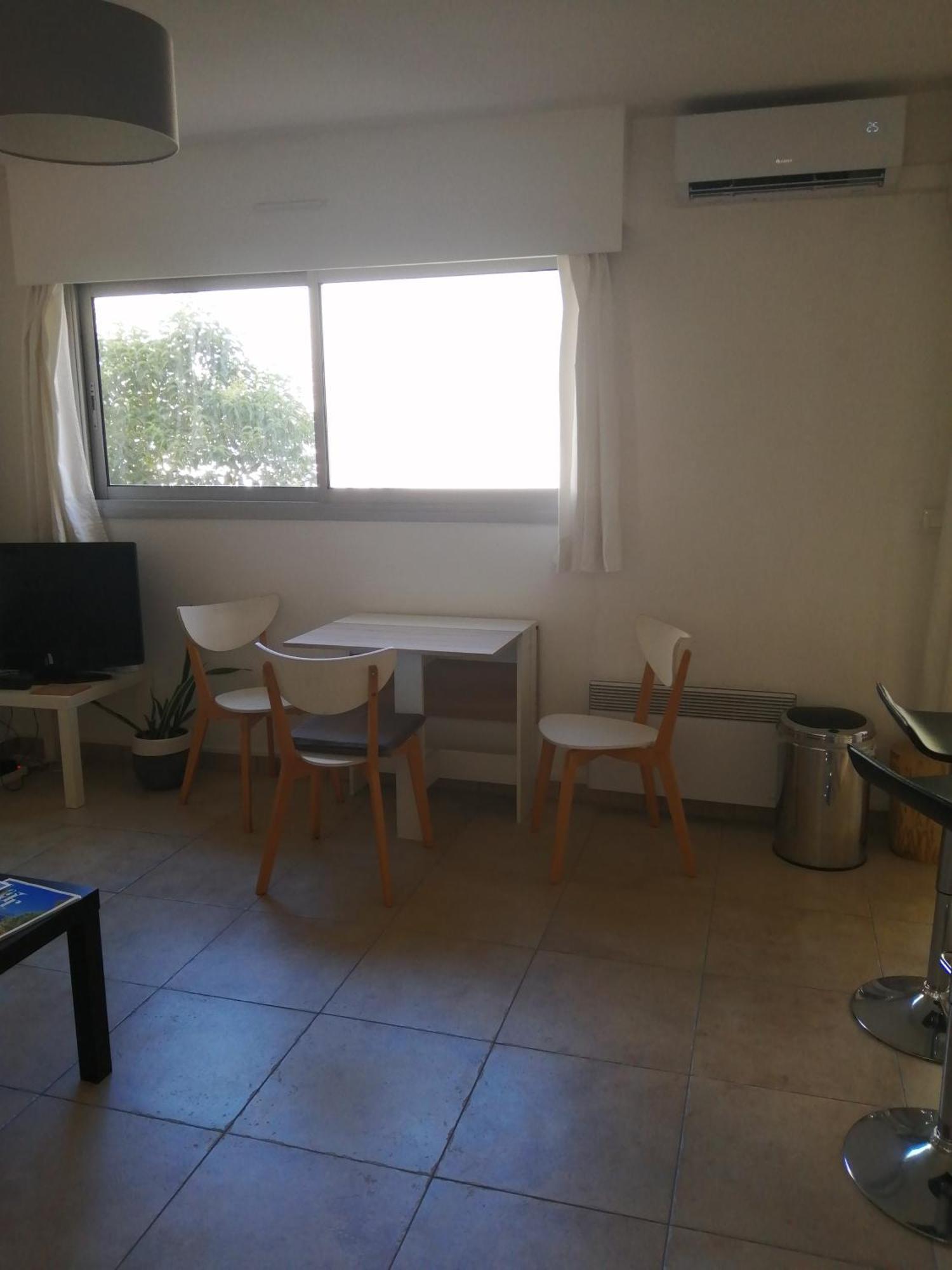 Studio Climatise Dans Residence Avec Piscine Et Tennis 耶尔 外观 照片