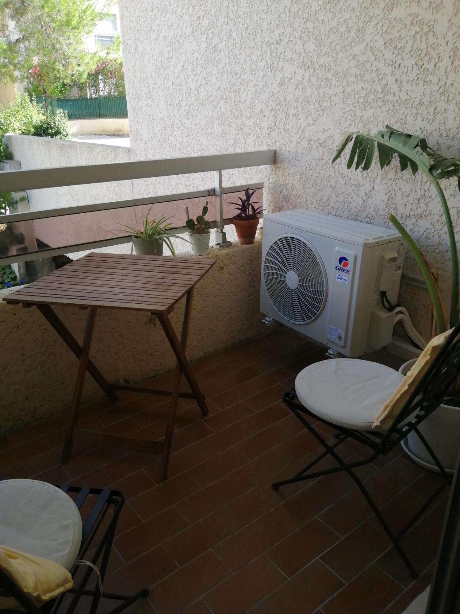 Studio Climatise Dans Residence Avec Piscine Et Tennis 耶尔 外观 照片